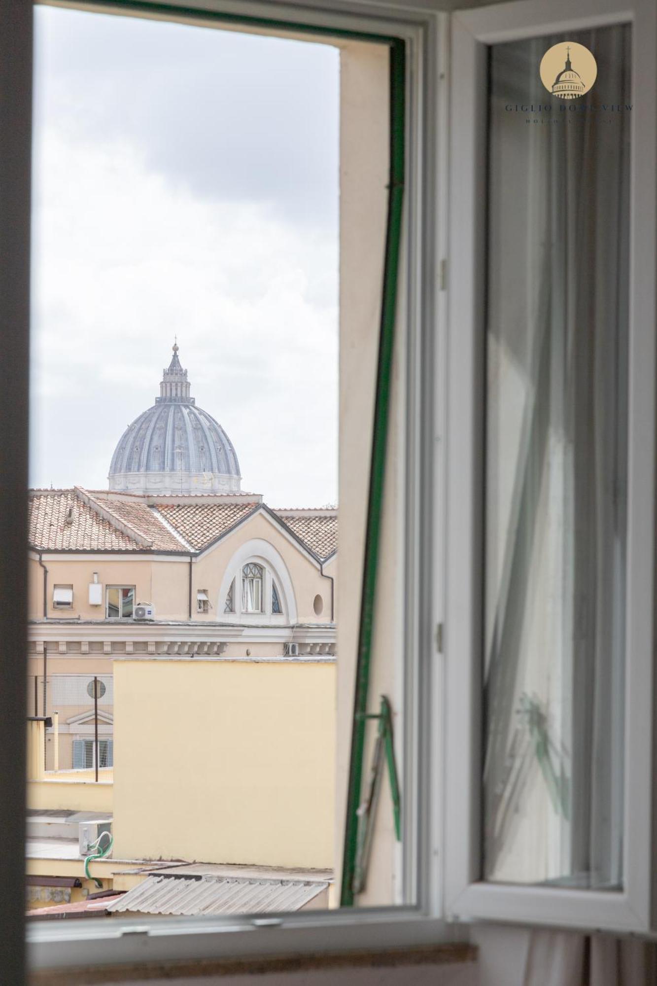 Appartamento Giglio Dome View - St Peter View, 300mt To Metro A, Vatican City, A-c *